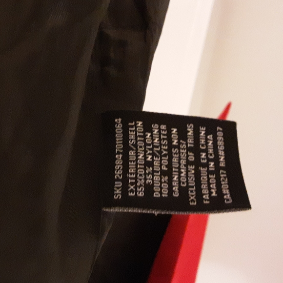 Vibrant Red Trench Coat - Picture 4 of 4